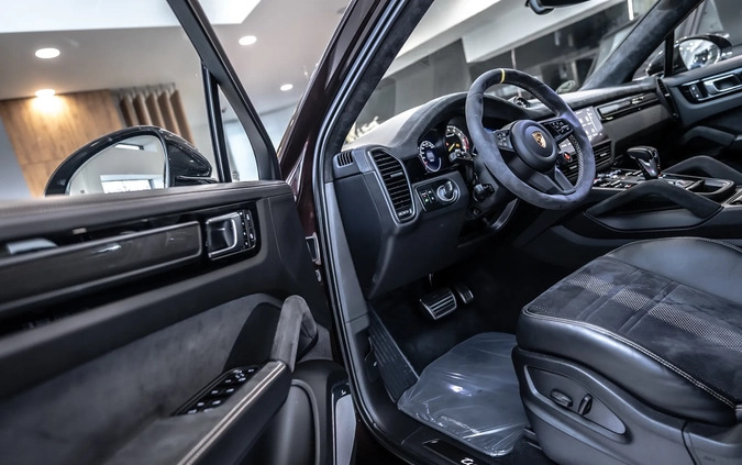Porsche Cayenne cena 1199000 przebieg: 6900, rok produkcji 2023 z Lipsk małe 742